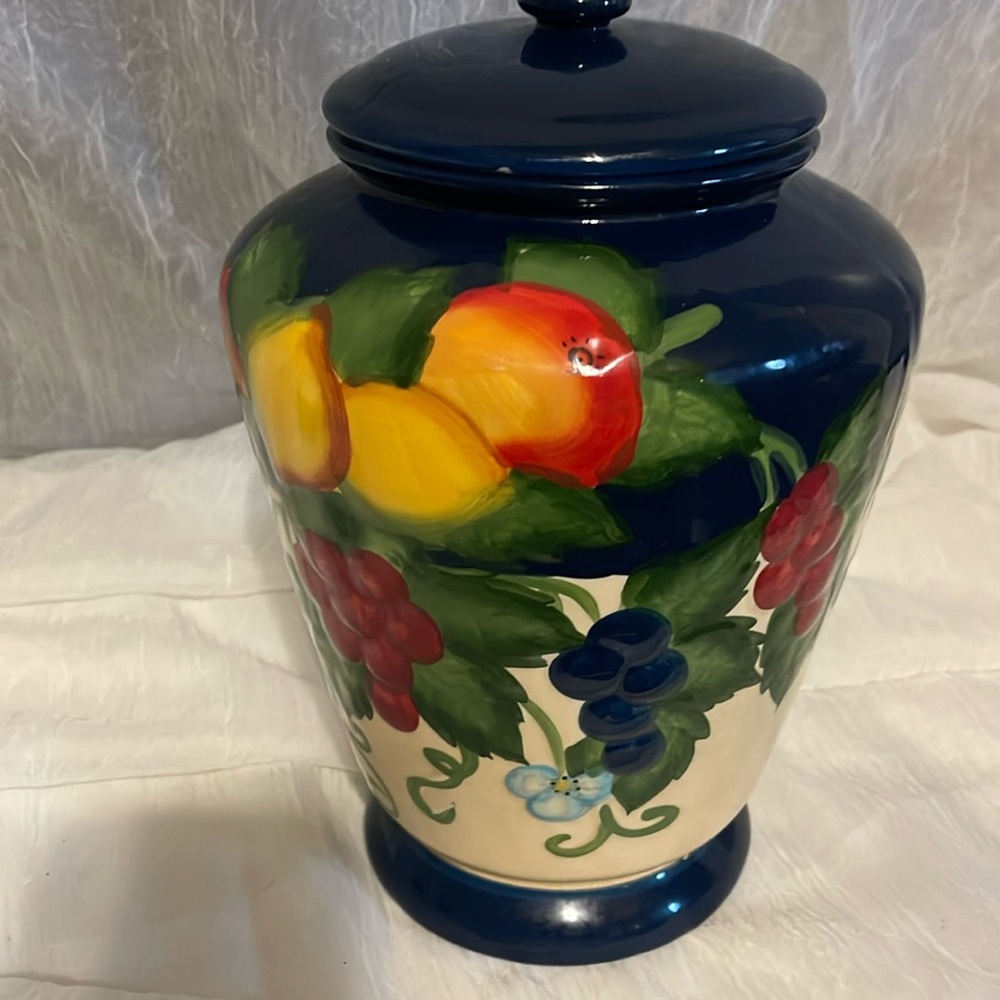 Biscotti jar